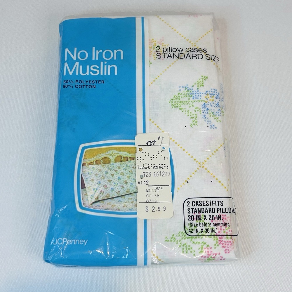 Vintage NOS JC Penney 2 Standard Pillowcases No Iron Muslin Caroline Floral